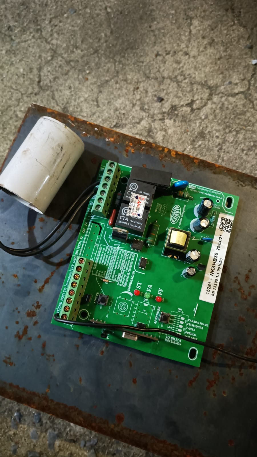 Reparo em placa de portão eletrônico